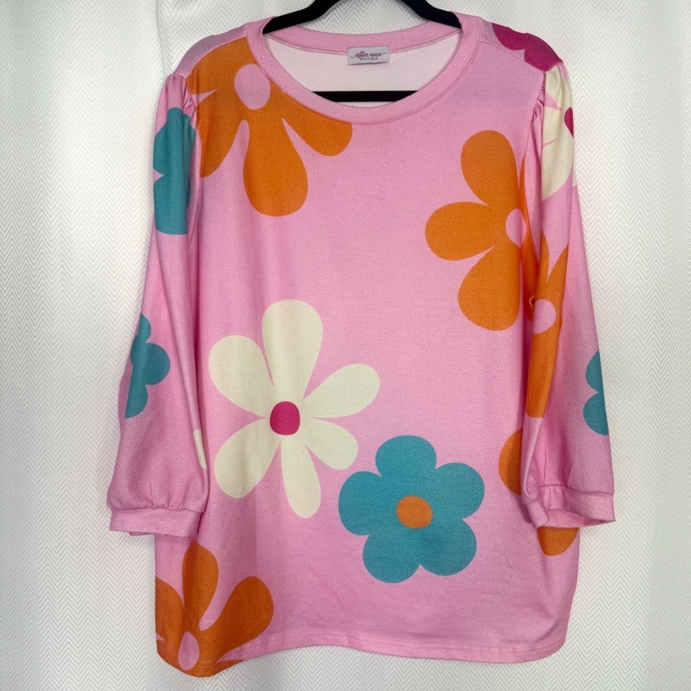 Ashlee Marie Boutique Retro Floral 3/4 Sleeve Top Size 2X